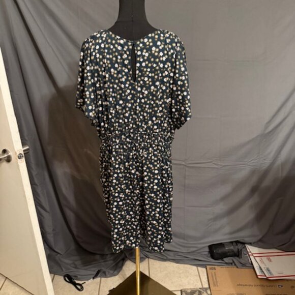 NINE BRITTON Dress Size 2X - Picture 2 of 3